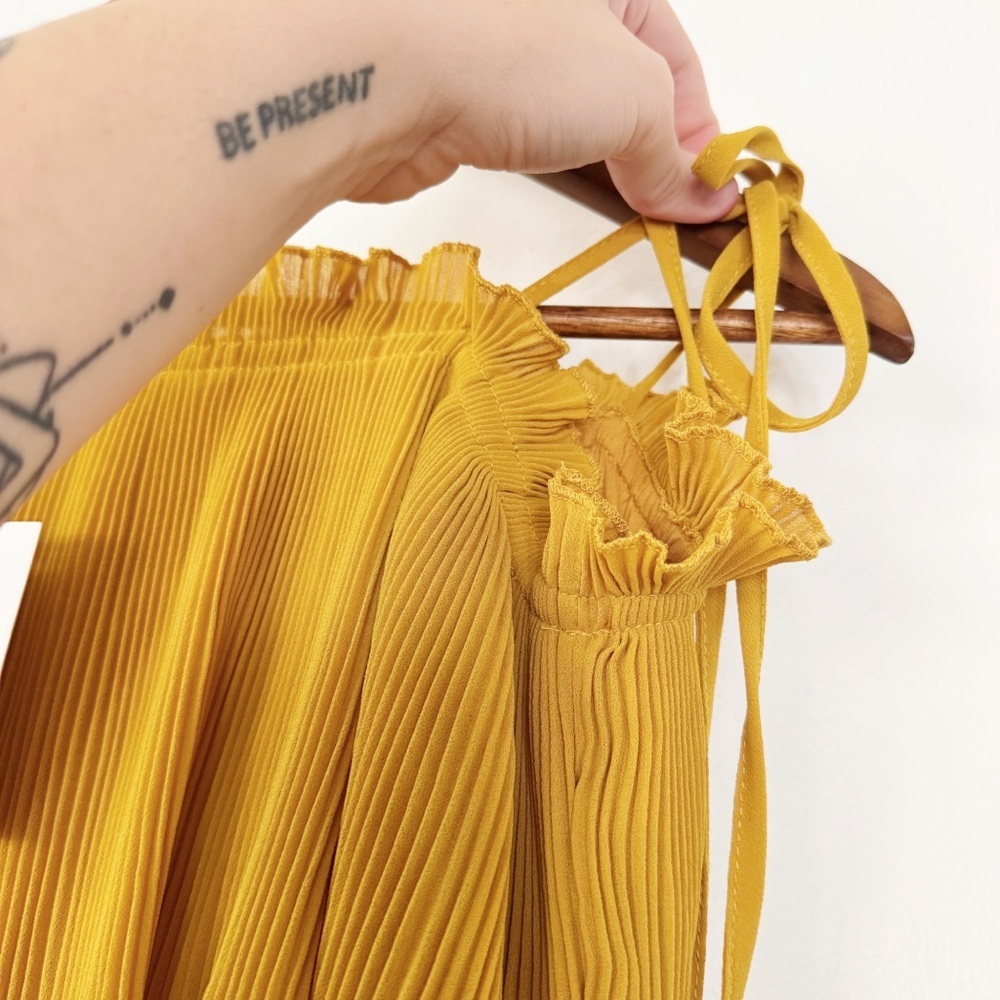 Mable Mustard Yellow Jumpsuit Medium NWT - Picture 4 of 7